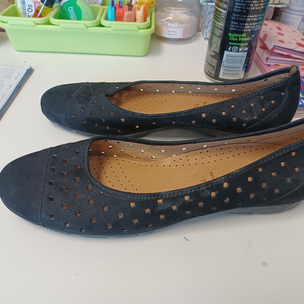 Gabor Perforated size 7.5 black suede flats shoes